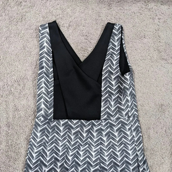 Metaphor dress Sleeveless black and white chevron size Medium - Picture 7 of 10